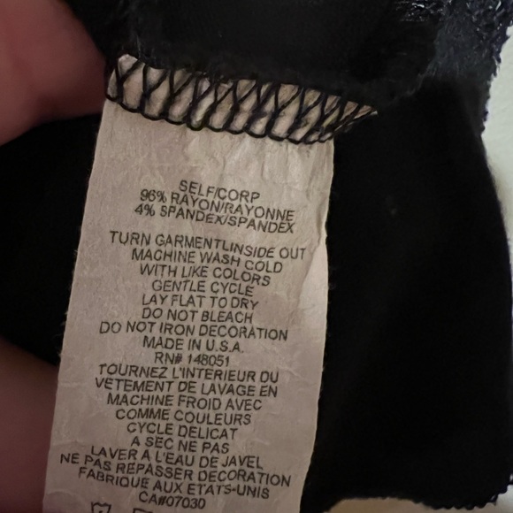 Gypsy Sky Black Sleeveless Top w/Bedazzled Red Gem Lips - Picture 15 of 16